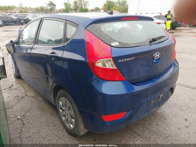 37949729 :رقم المزاد ، KMHCT5AE1FU204511 vin ، 2015 Hyundai Accent Gs مزاد بيع