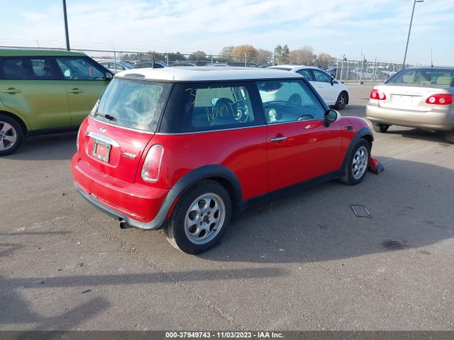 2005 MINI COOPER WMWRC33495TJ64171 Photo 3