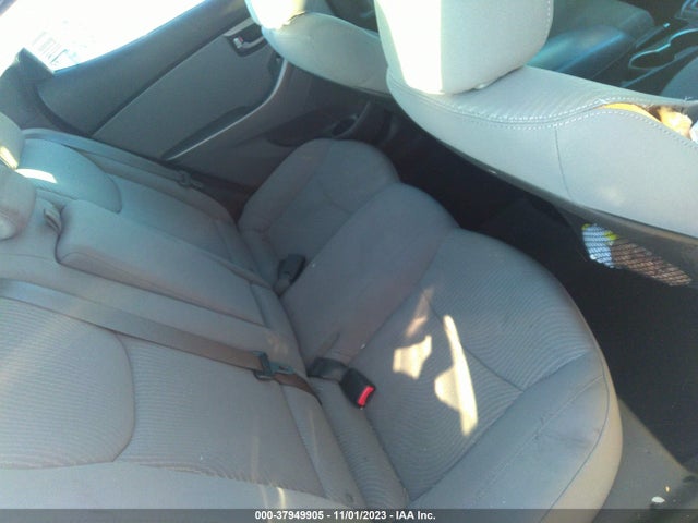 2015 HYUNDAI ELANTRA SE VIN: 5NPDH4AE8FH634292