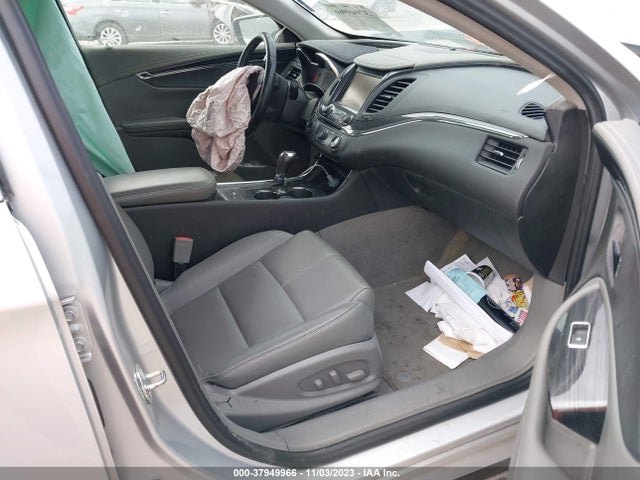 Chevrolet IMPALA 1LT 2018 1G1105S34JU105619 Image 5