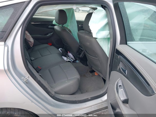 Chevrolet IMPALA 1LT 2018 1G1105S34JU105619 Image 8