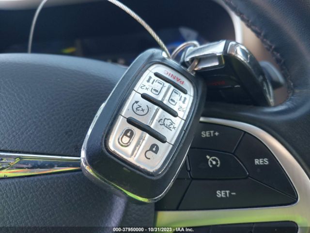 2018 CHRYSLER PACIFICA 2C4RC1BG8JR126564 Photo 10