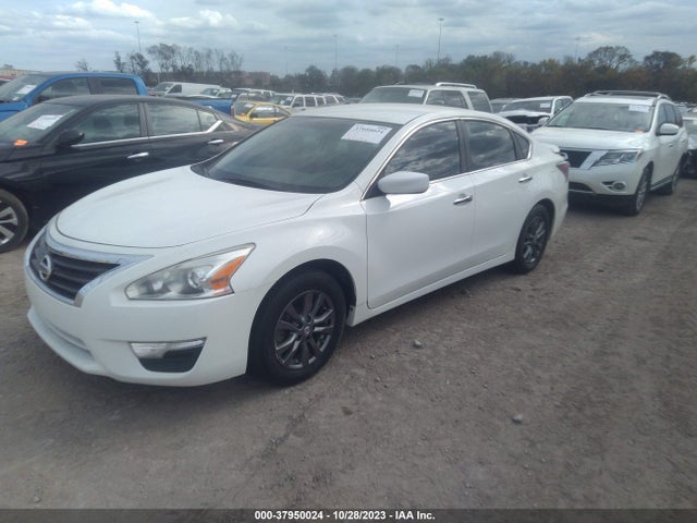 Nissan Altima 2.5 S 2015 1N4AL3AP4FC460428 Image 2