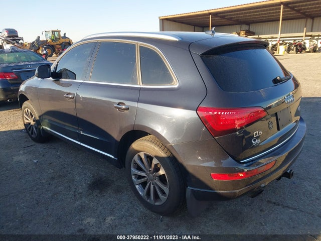 Audi Q5 2.0t Premium 2016 WA1C2AFP4GA102126 Image 3