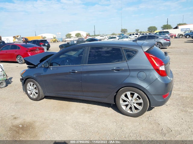 2013 HYUNDAI ACCENT SE VIN: KMHCU5AE9DU064329