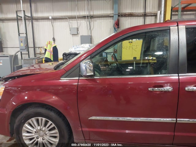 2C4RC1CG0ER426099 Chrysler Town & Country Touring-l