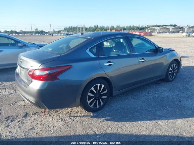 1N4AL3AP2JC156233 Nissan Altima 2.5 Sv