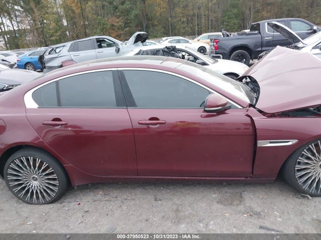 Jaguar Xe 25t 2017 SAJAR4BG1HA963461 Image 14