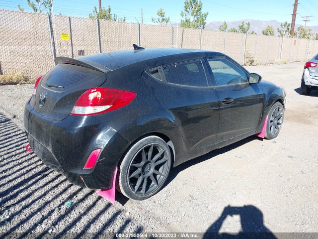 Hyundai Veloster Base W/red 2014 KMHTC6AD7EU192876 Image 4