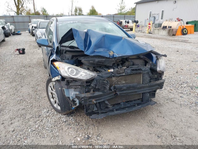2016 HYUNDAI ELANTRA GT VIN: KMHD35LH1GU289072