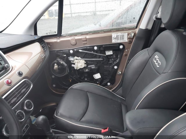 2017 FIAT 500X ZFBCFXDBXHP604578 Photo 4