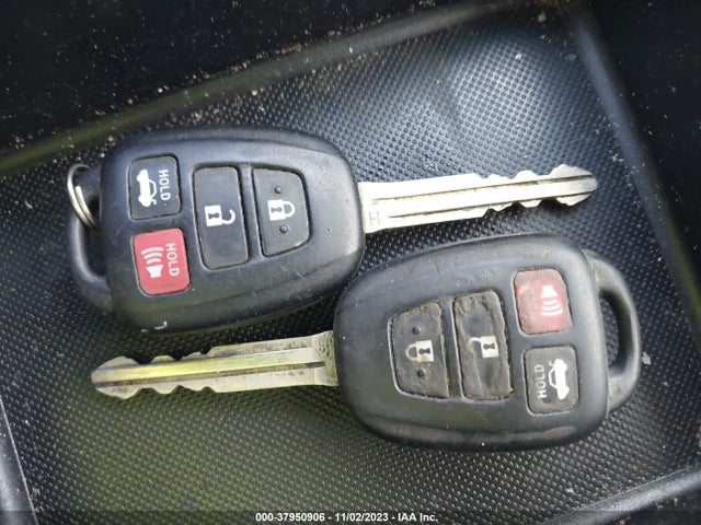 Toyota CAMRY LE 2017 4T1BF1FKXHU660665 Image 11