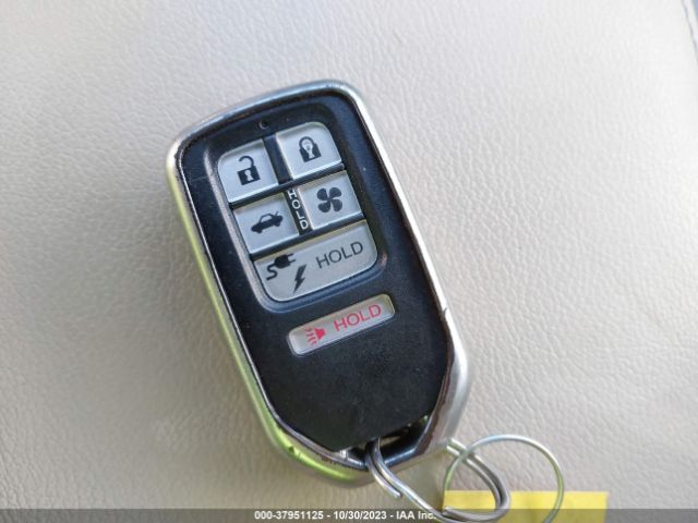 JHMZC5F33JC016608 Honda Clarity Plug-in Hybrid Touring