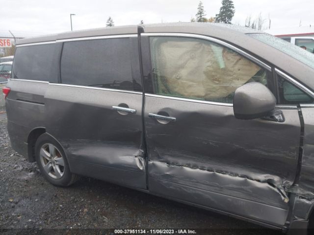 JN8AE2KP1E9105696 Nissan Quest Sv