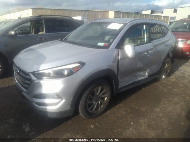 Hyundai TUCSON SEL 2018 KM8J3CA49JU604070 Image 2