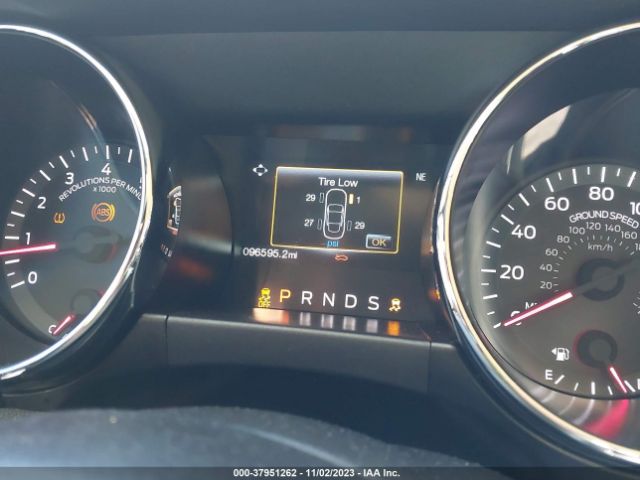 1FA6P8AM5G5325624 Ford Mustang V6