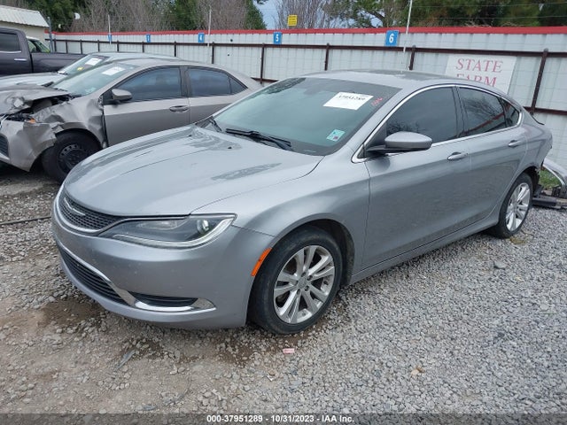Chrysler 200 Limited 2016 1C3CCCAB1GN138427 Image 2