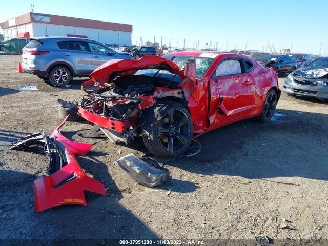 Chevrolet Camaro 2lt 2018 1G1FD1RS2J0177071 Image 2
