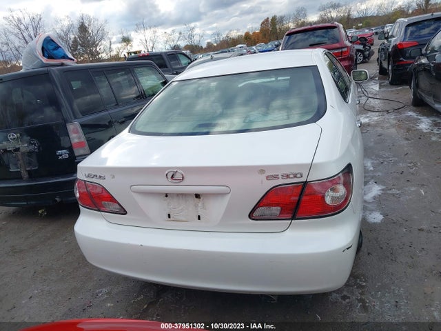 2003 LEXUS ES 300 VIN: JTHBF30GX36009343