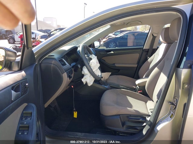 3VW2K7AJ4EM243184 Volkswagen Jetta Sedan S