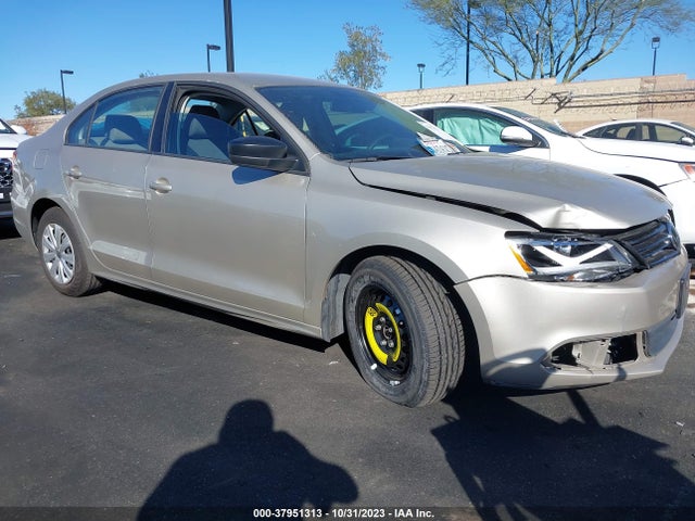 3VW2K7AJ4EM243184 Volkswagen Jetta Sedan S