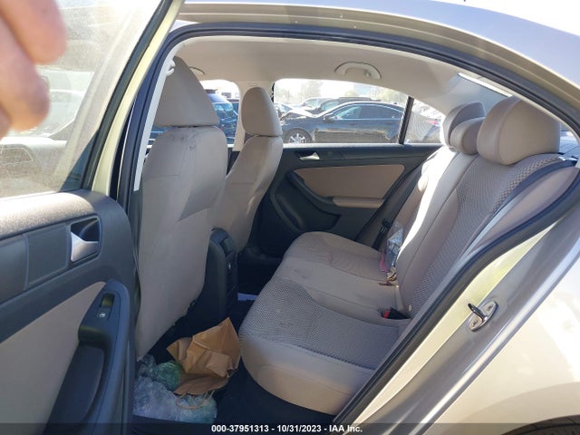 3VW2K7AJ4EM243184 Volkswagen Jetta Sedan S
