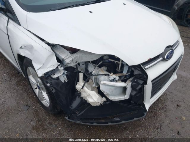 1FADP3K25EL356971 Ford FOCUS SE