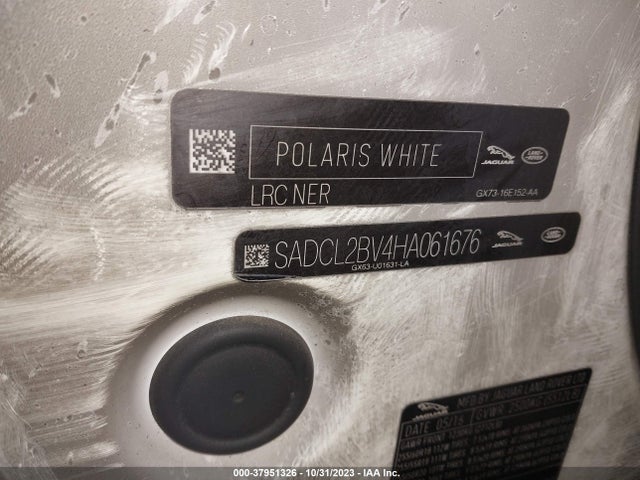 2017 JAGUAR F-PACE SADCL2BV4HA061676 Photo 8