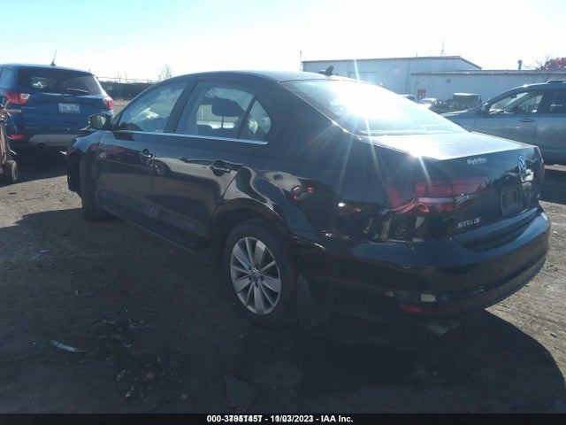 3VWD67AJ2GM265927 Volkswagen Jetta 1.4t Se