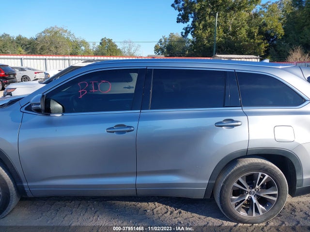Toyota Highlander Xle V6 2016 5TDKKRFH4GS502456 Image 13