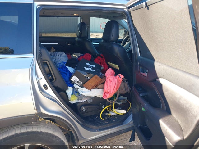 Toyota Highlander Xle V6 2016 5TDKKRFH4GS502456 Image 8