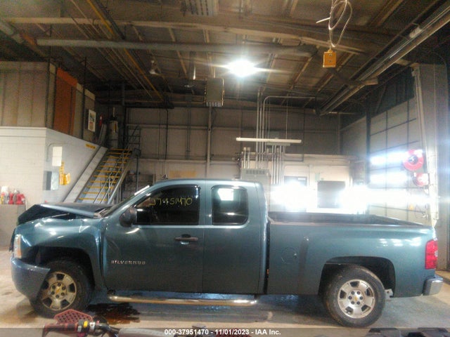 2010 CHEVROLET SILVERADO 1500 LT VIN: 1GCSCSE01AZ142469