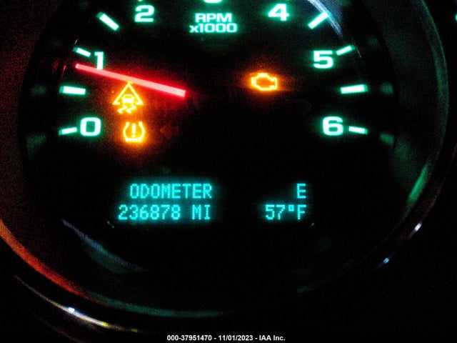 2010 CHEVROLET SILVERADO 1500 LT VIN: 1GCSCSE01AZ142469