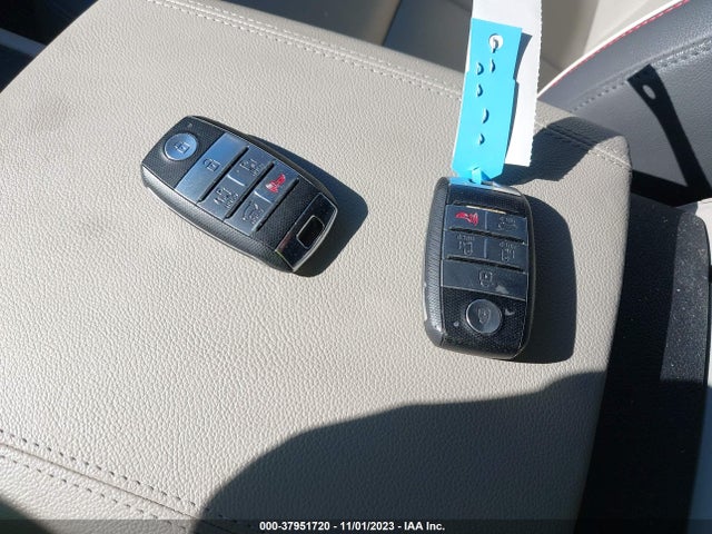 2017 KIA SEDONA LX VIN: KNDMB5C11H6320773