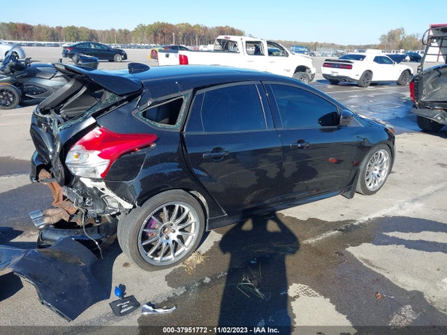 2013 FORD FOCUS ST VIN: 1FADP3L96DL364636