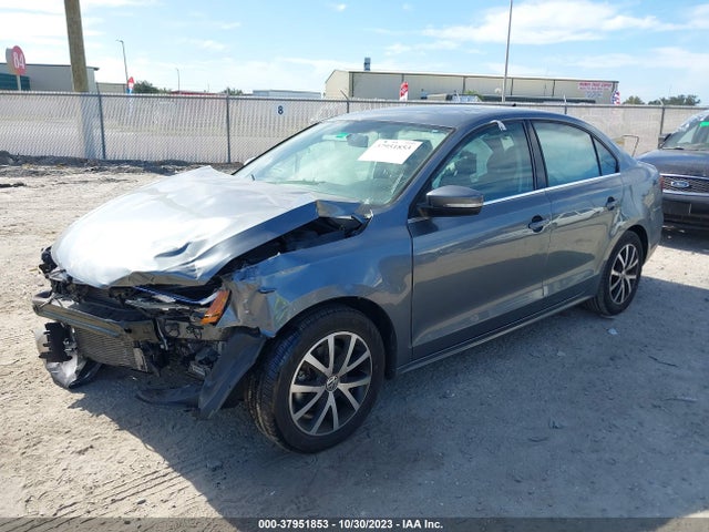 3VWDB7AJ5HM377084 Volkswagen Jetta 1.4t Se