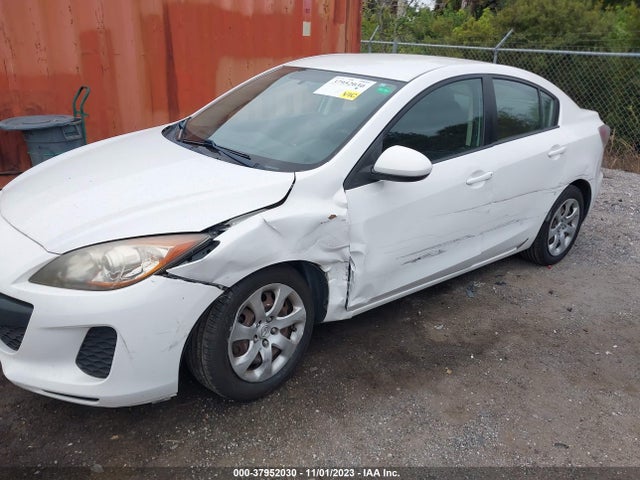 2012 MAZDA MAZDA3 I SPORT VIN: JM1BL1UF8C1584375