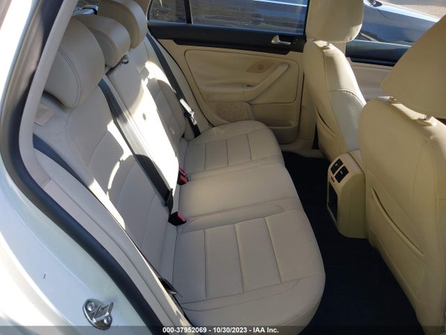 2010 VOLKSWAGEN JETTA SPORTWAGEN 3VWPL7AJ8AM690629 Photo 7