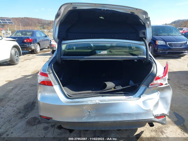 Toyota CAMRY LE 2018 JTNB11HK7J3036524 Image 16