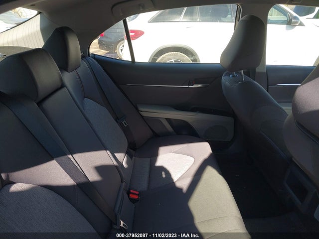 Toyota CAMRY LE 2018 JTNB11HK7J3036524 Image 8