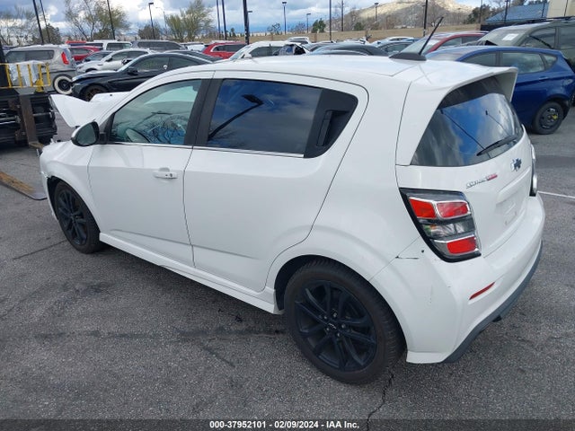Chevrolet Sonic Lt Auto 2018 1G1JD6SB5J4104755 Image 3