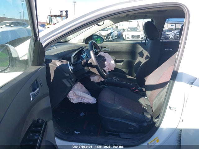 Chevrolet Sonic Lt Auto 2018 1G1JD6SB5J4104755 Image 5