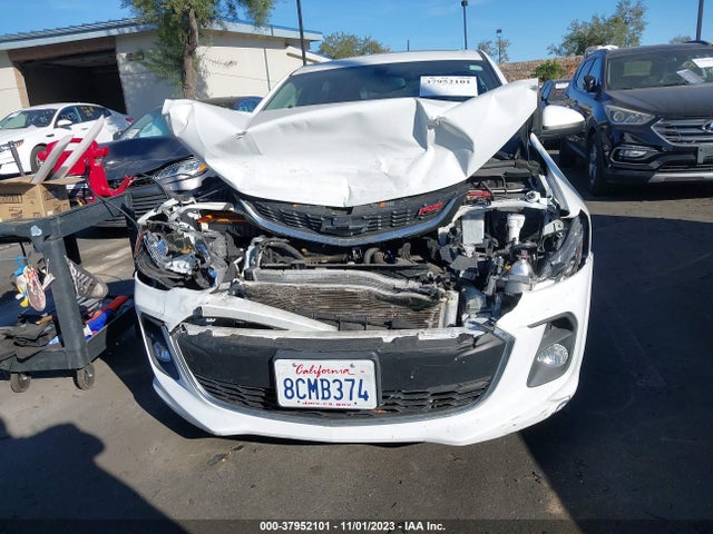 Chevrolet Sonic Lt Auto 2018 1G1JD6SB5J4104755 Image 6