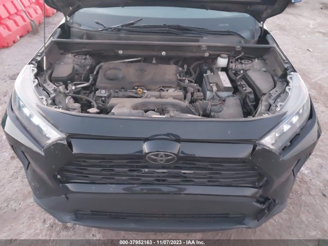 Toyota RAV4 LE 2019 JTMH1RFV5KJ007451 Image 10