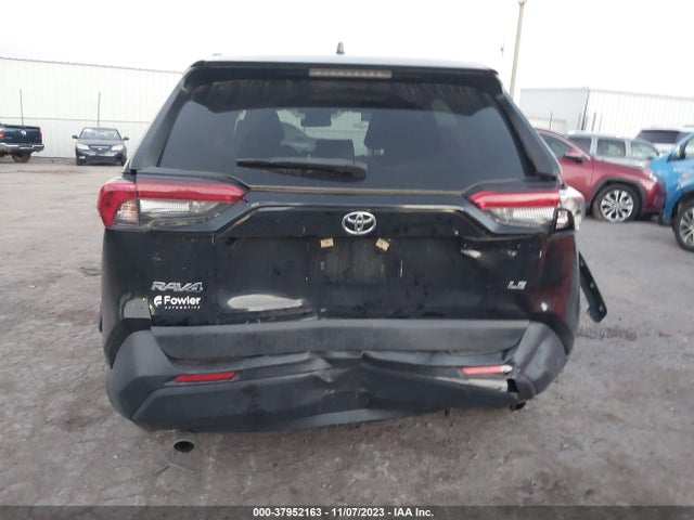 Toyota RAV4 LE 2019 JTMH1RFV5KJ007451 Image 16