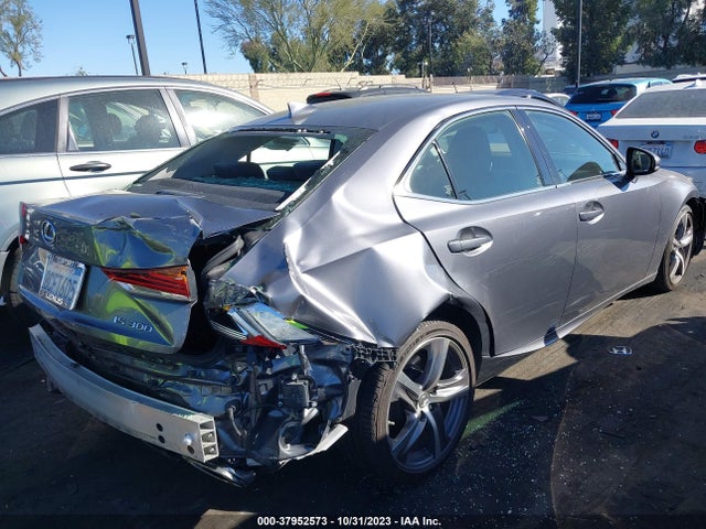 JTHBA1D27J5067110 Lexus IS 300