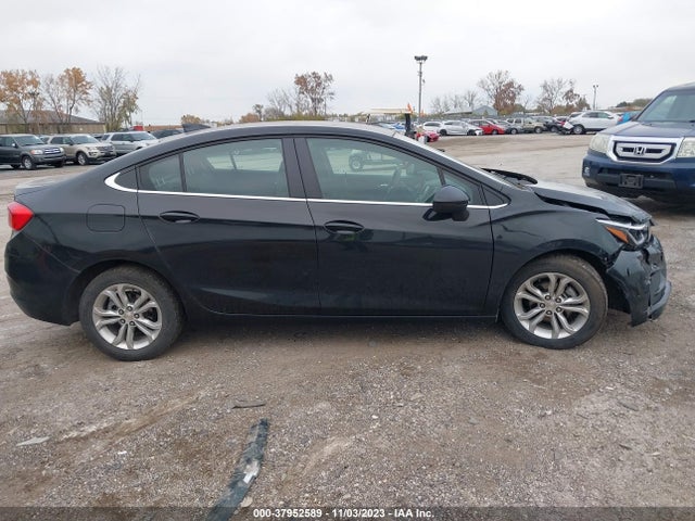 Chevrolet CRUZE LT 2019 1G1BE5SM9K7145533 Image 13