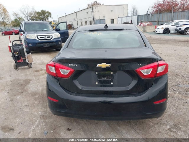 Chevrolet CRUZE LT 2019 1G1BE5SM9K7145533 Image 16