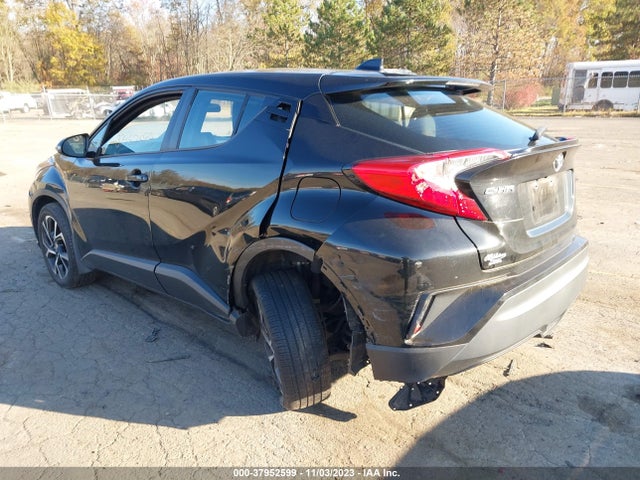 2020 TOYOTA C-HR XLE VIN: NMTKHMBX2LR103892
