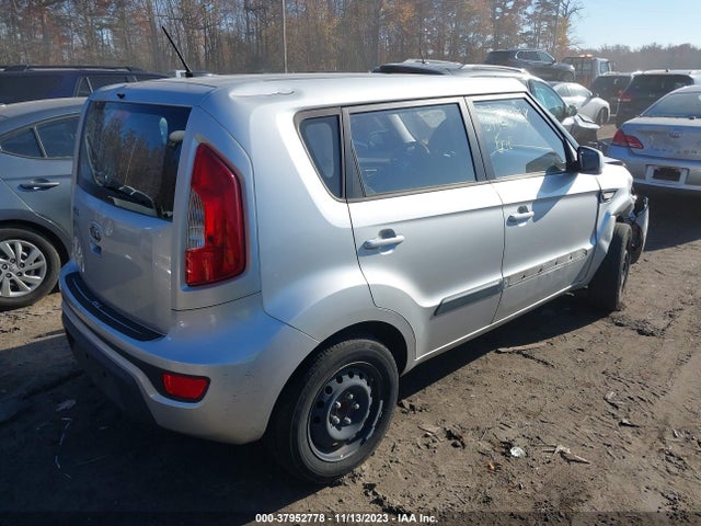 2012 KIA SOUL VIN: KNDJT2A52C7411056